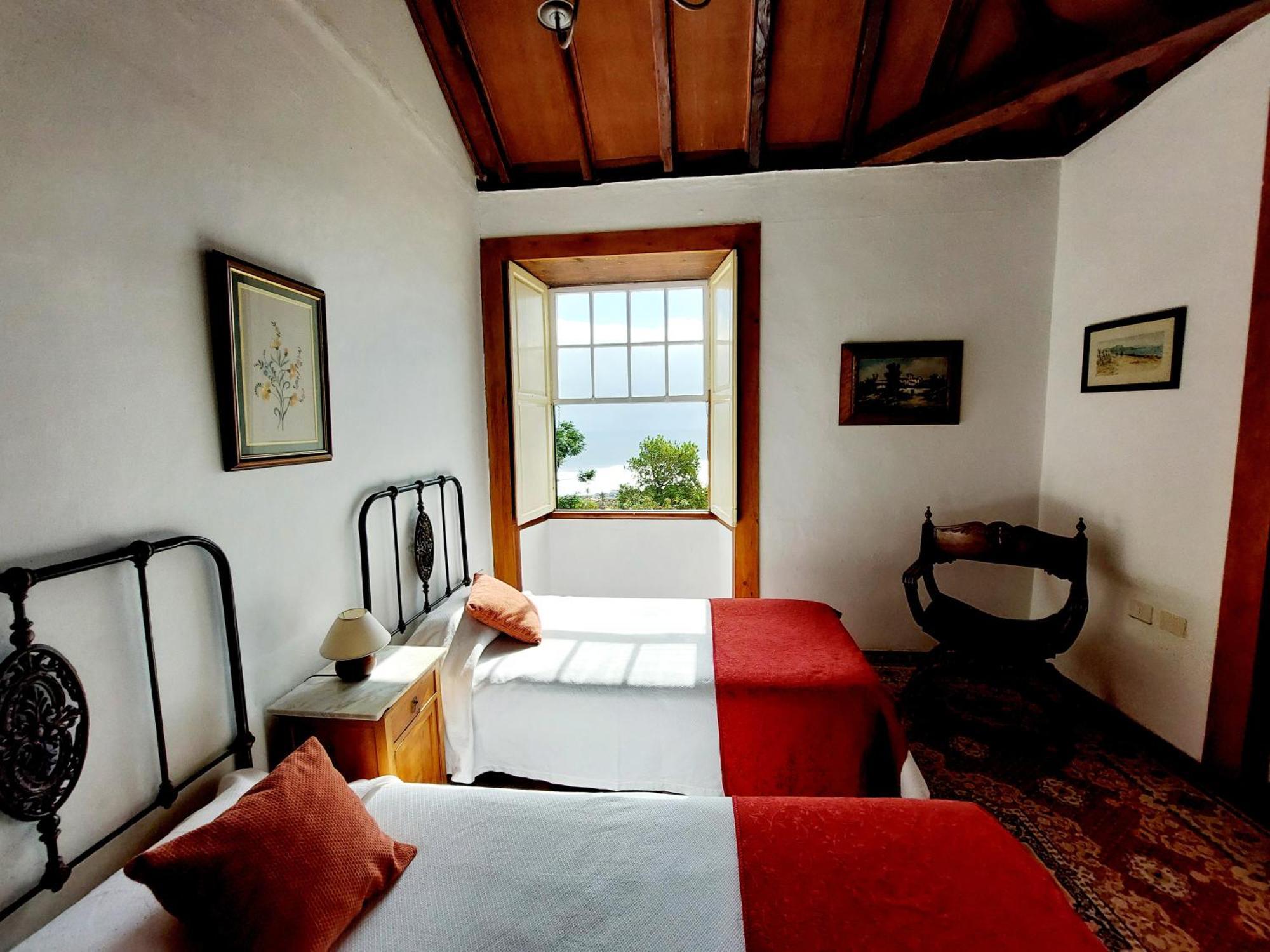 Villa Asuncion A Brena Baja Exterior photo